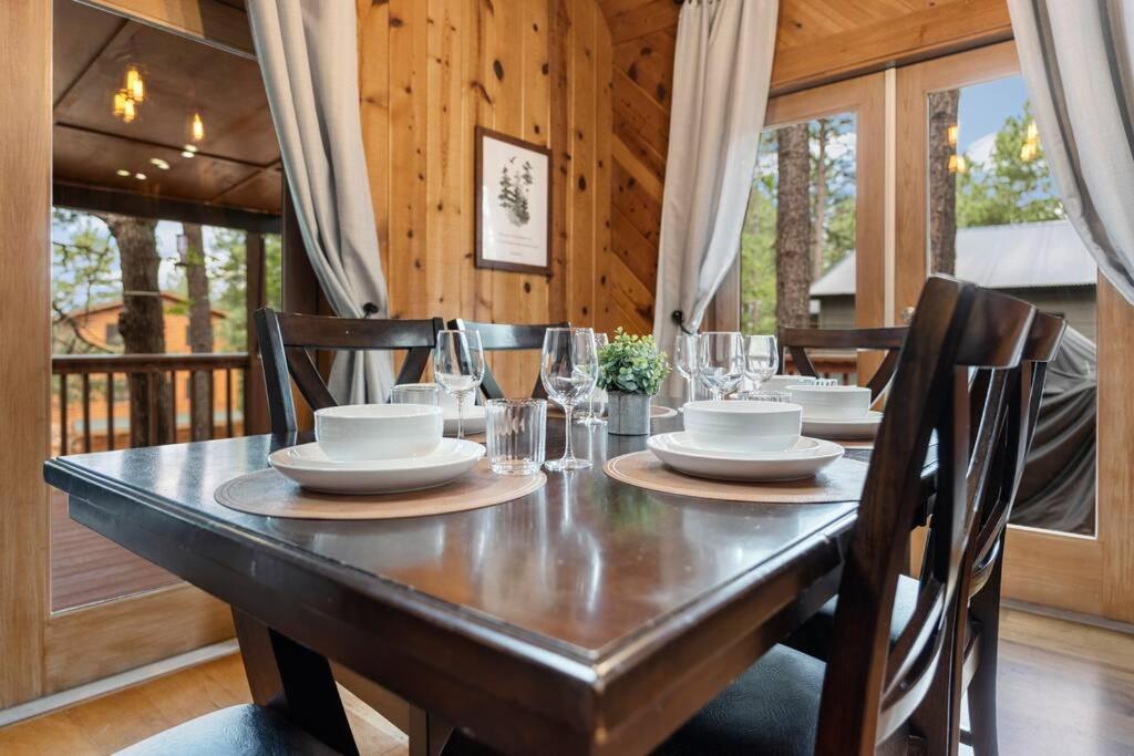 Luxury Cabin Oasis Getaway Heart Of Munds Park Extérieur photo