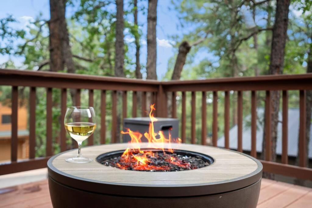 Luxury Cabin Oasis Getaway Heart Of Munds Park Extérieur photo