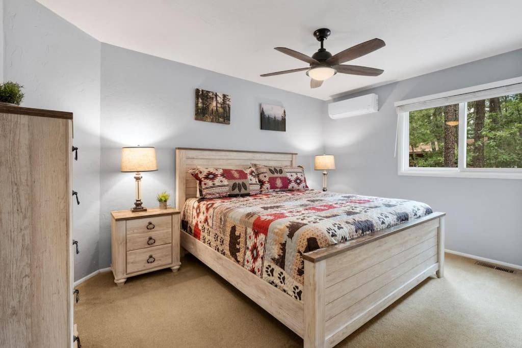 Luxury Cabin Oasis Getaway Heart Of Munds Park Extérieur photo
