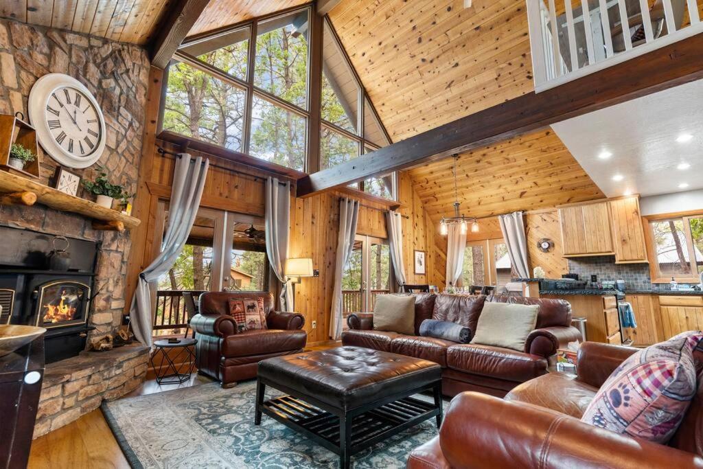 Luxury Cabin Oasis Getaway Heart Of Munds Park Extérieur photo